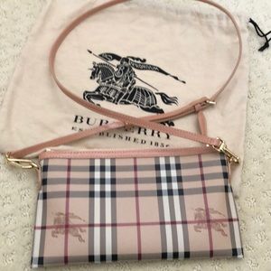 Authentic Burberry crossbody / clutch